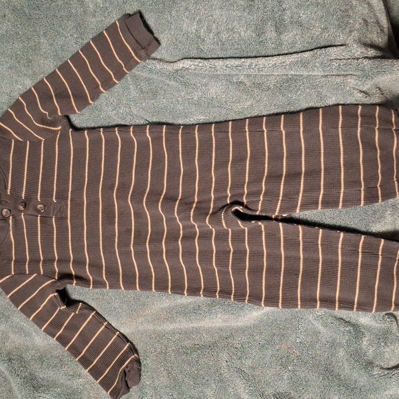 Three Piece Baby Rompers. - Picture 4 of 4